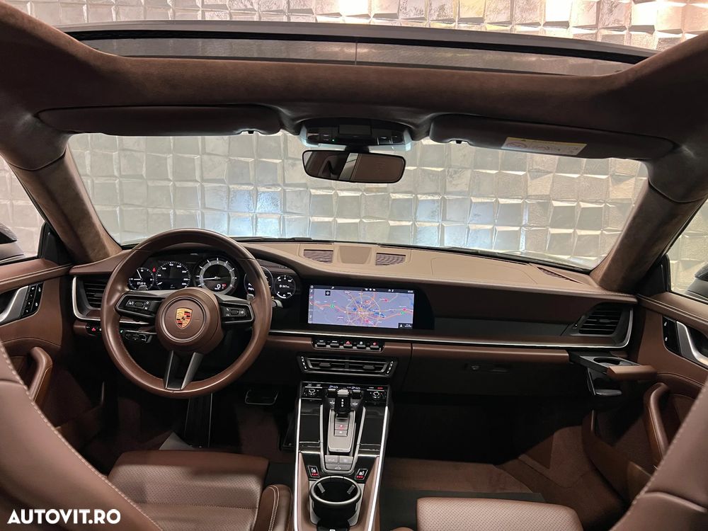 Porsche 911 Carrera 4S PDK - 12