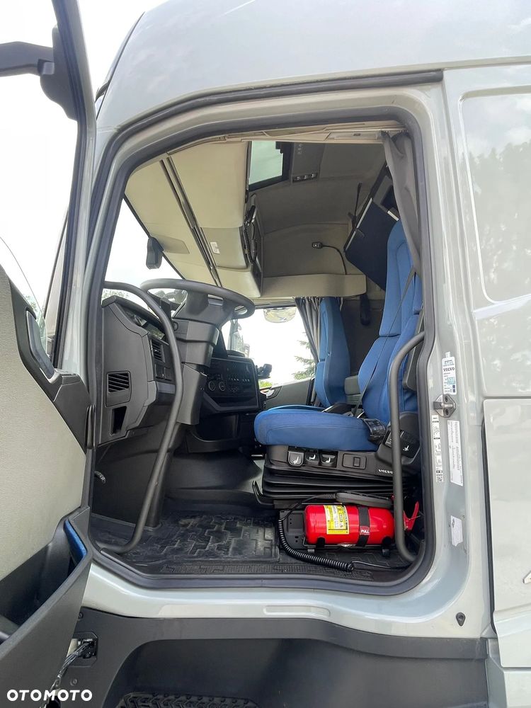 Volvo FH 460 I SAVE GLOBETROTTER - 12