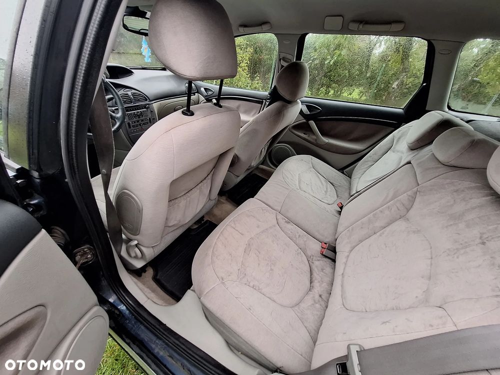Citroën C5 II Break 1.6 HDi Impress - 7