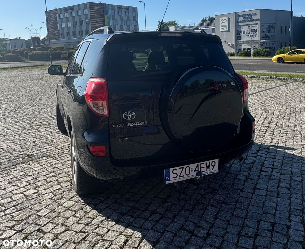 Toyota RAV4 2.2 D-4D Premium - 9