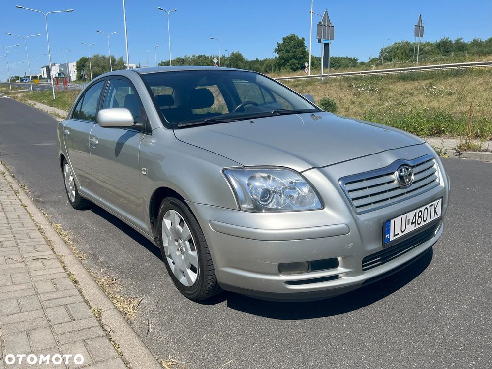 Toyota Avensis 1.8 VVT-i - 14