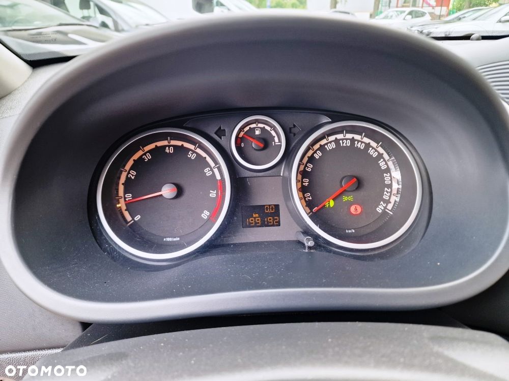 Opel Corsa 1.6 Turbo GSi - 13