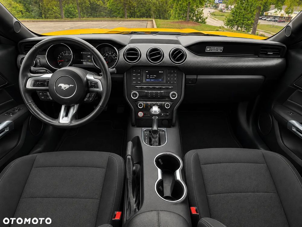Ford Mustang 3.7 V6 - 17