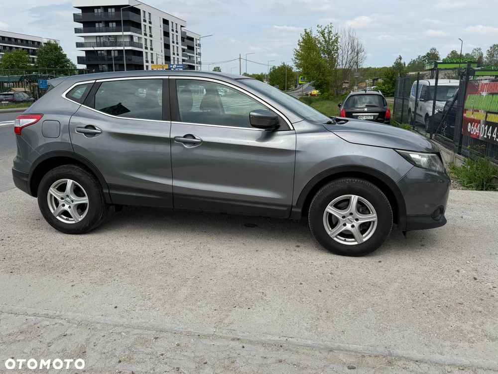 Nissan Qashqai - 10