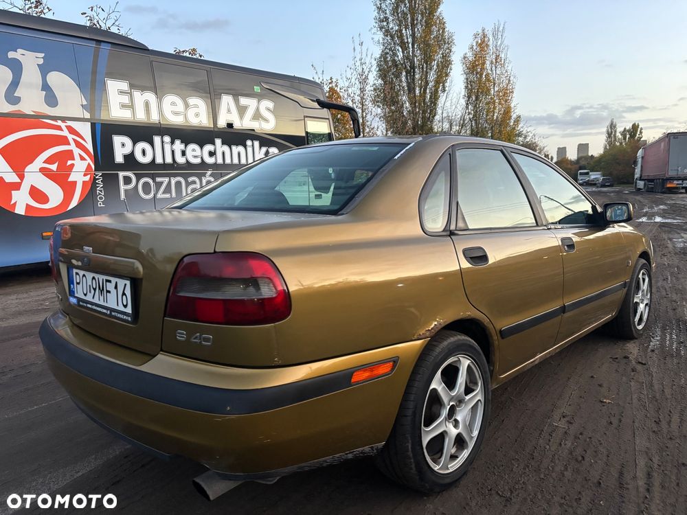 Volvo S40 2000 photo 4