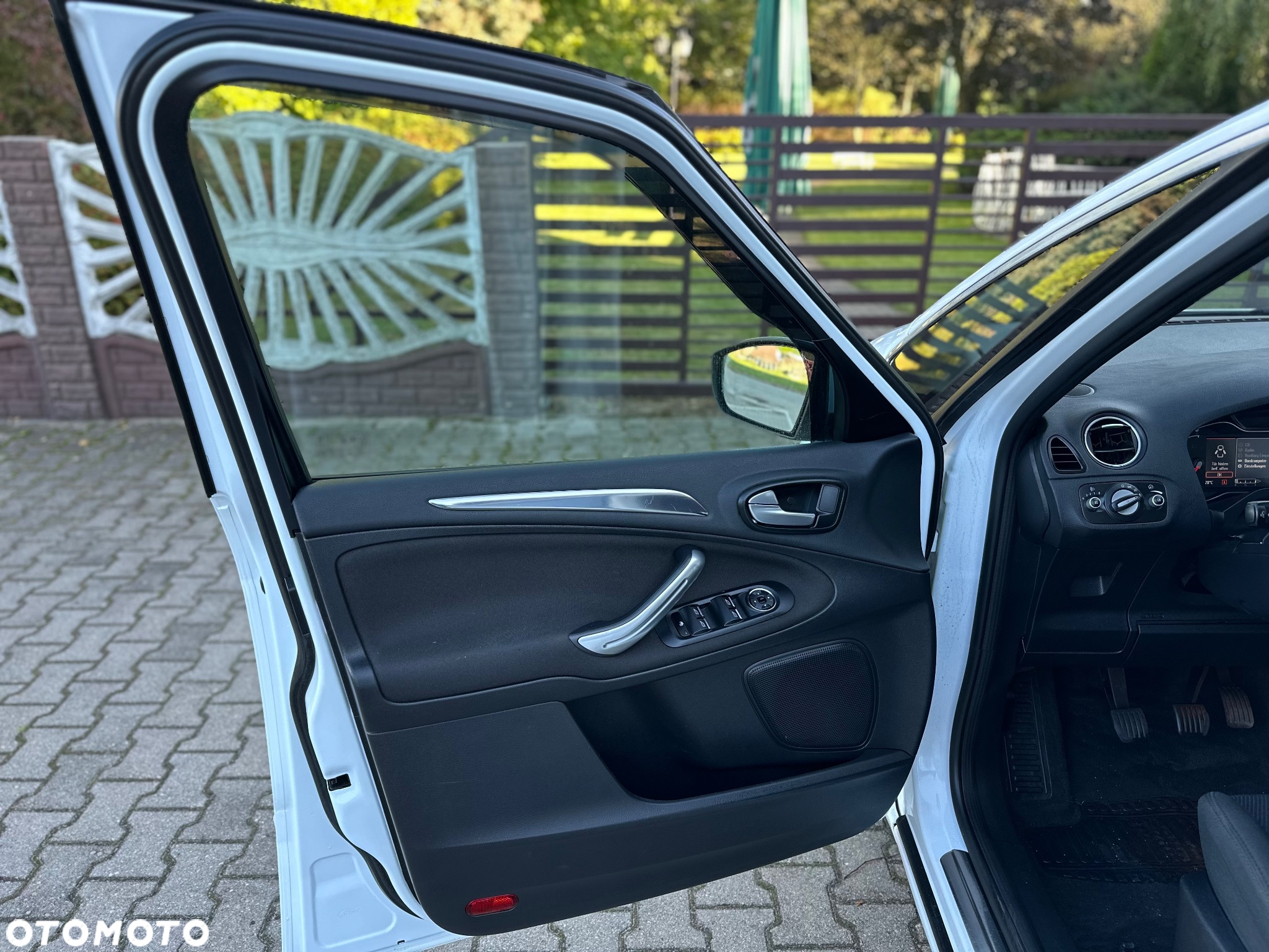Ford S-Max 2.0 TDCi DPF Titanium - 31