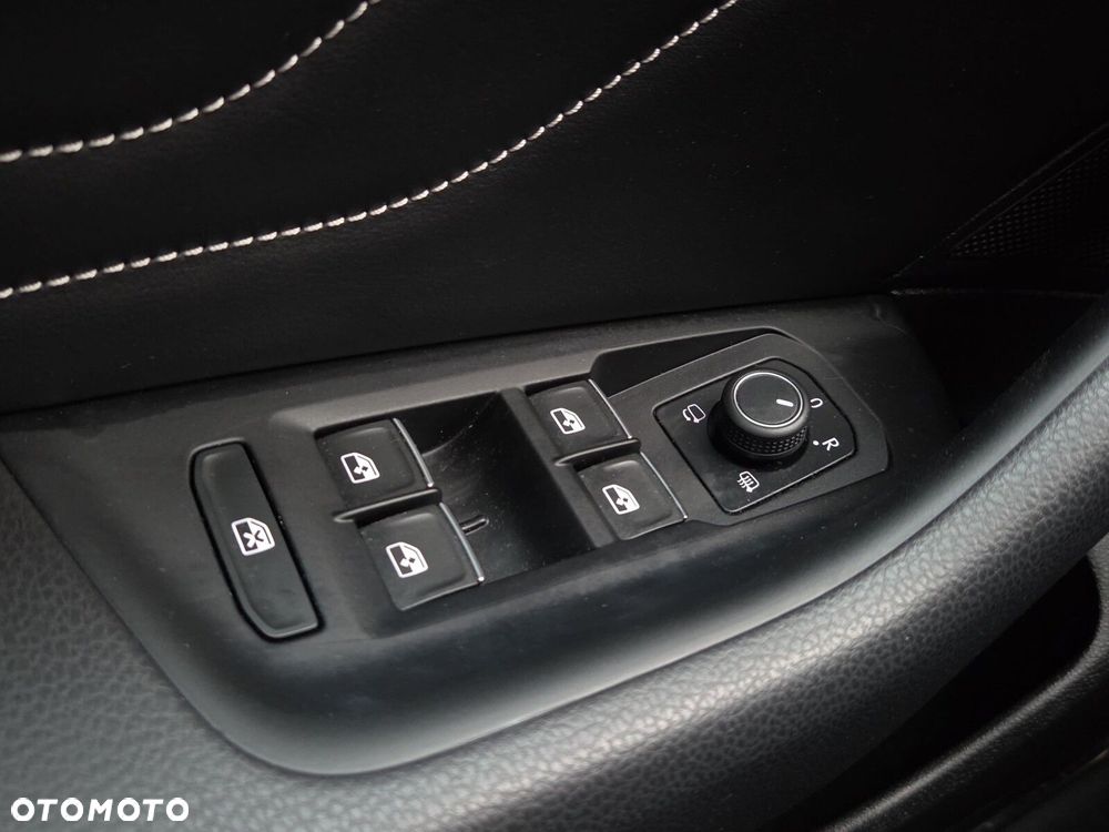 Volkswagen Passat - 27