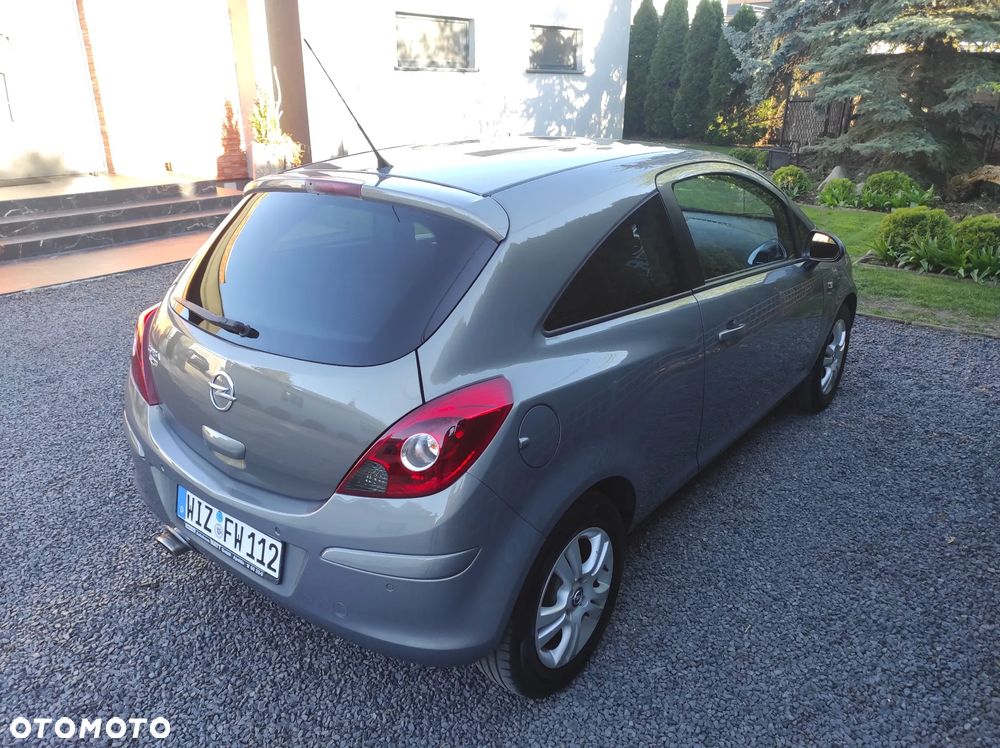 Opel Corsa 1.4 16V Satellite - 15