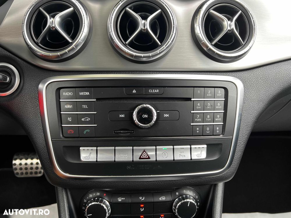 Mercedes-Benz CLA 180 7G-DCT AMG Line - 14