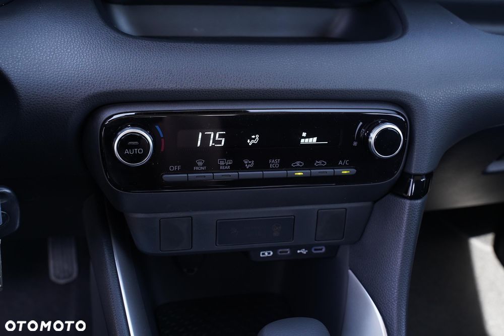 Toyota Yaris Hybrid 1.5 Comfort - 21
