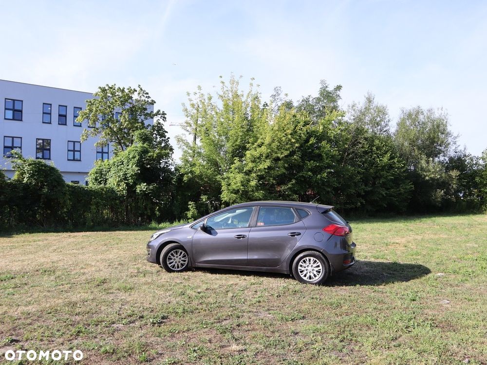 Kia Ceed 1.6 CRDi Smart - 6