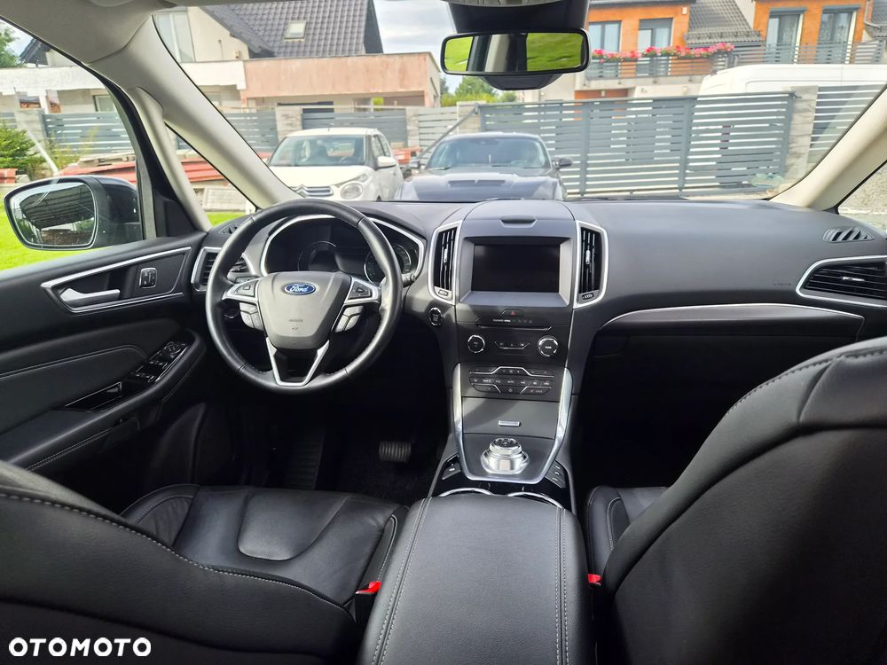 Ford S-Max 2.0 EcoBlue Titanium - 22