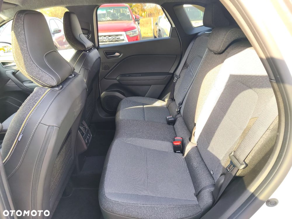 Mitsubishi Grandis - 22