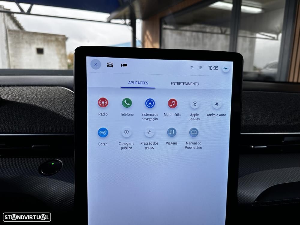 Ford Mustang Mach-E Standard - 32