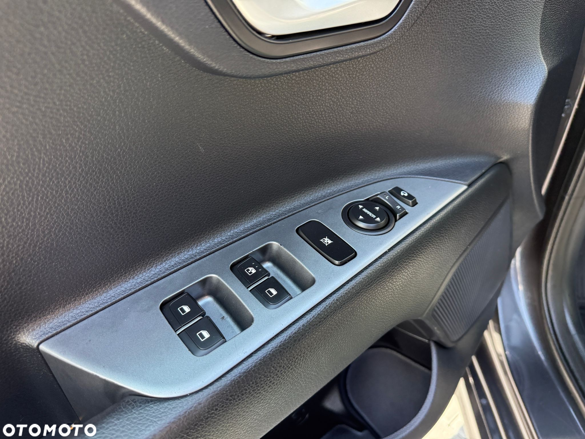 Kia Rio 1.0 T-GDI 120 DCT7 GT Line - 26