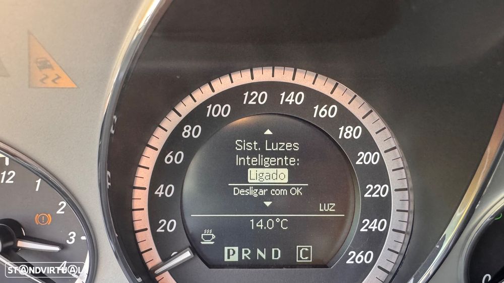 Mercedes-Benz E 250 CDi Avantgarde BlueEfficiency Auto - 12