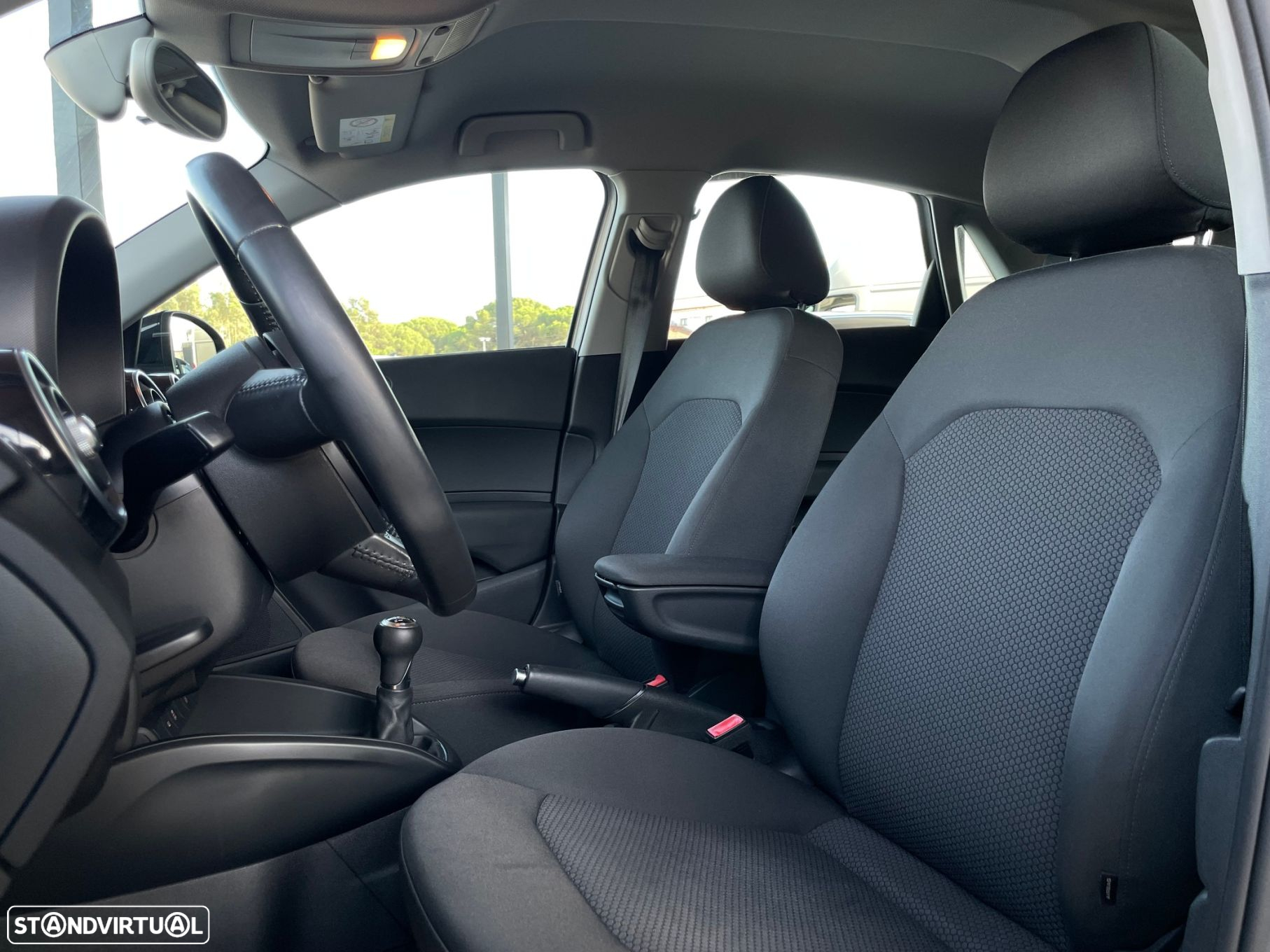 Audi A1 Sportback 1.6 TDI S-line - 13