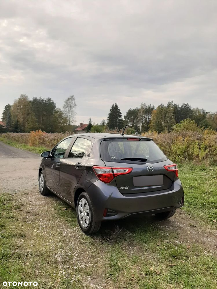 Toyota Yaris 1.5 Premium - 3