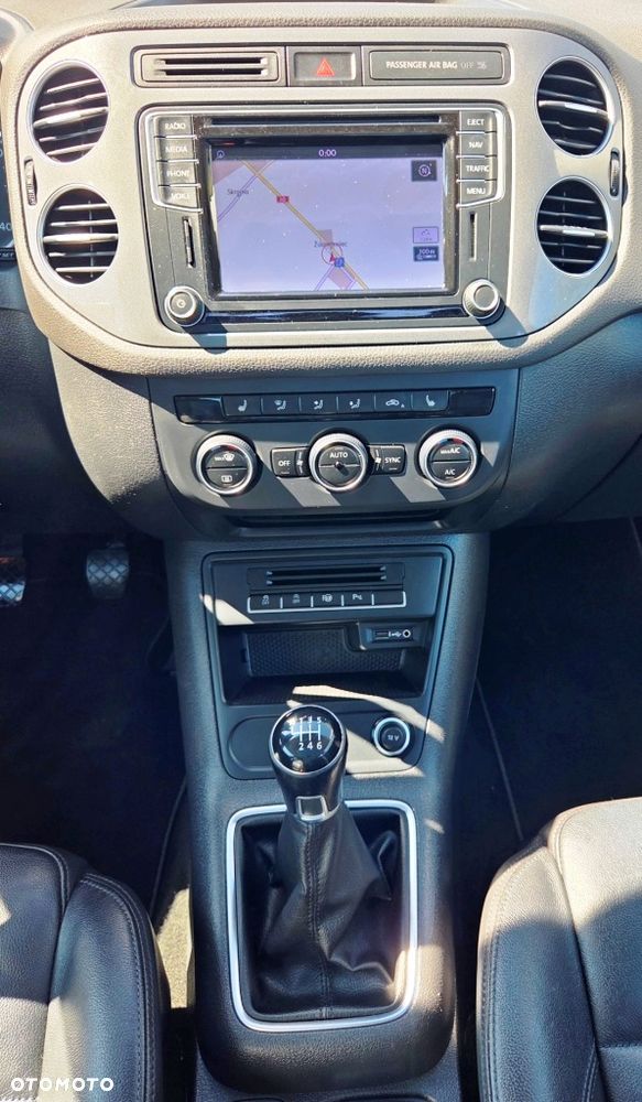 Volkswagen Tiguan 1.4 TSI BlueMotion Technology Exclusive - 38