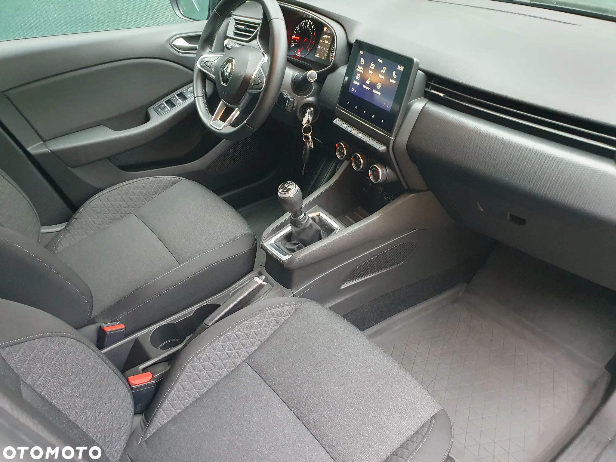 Renault Clio - 24