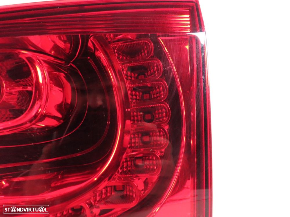 Farolim da mala LED Direito/Trás Seminovo/ Original VW GOLF VI (5K1) 5K0945094AJ - 2