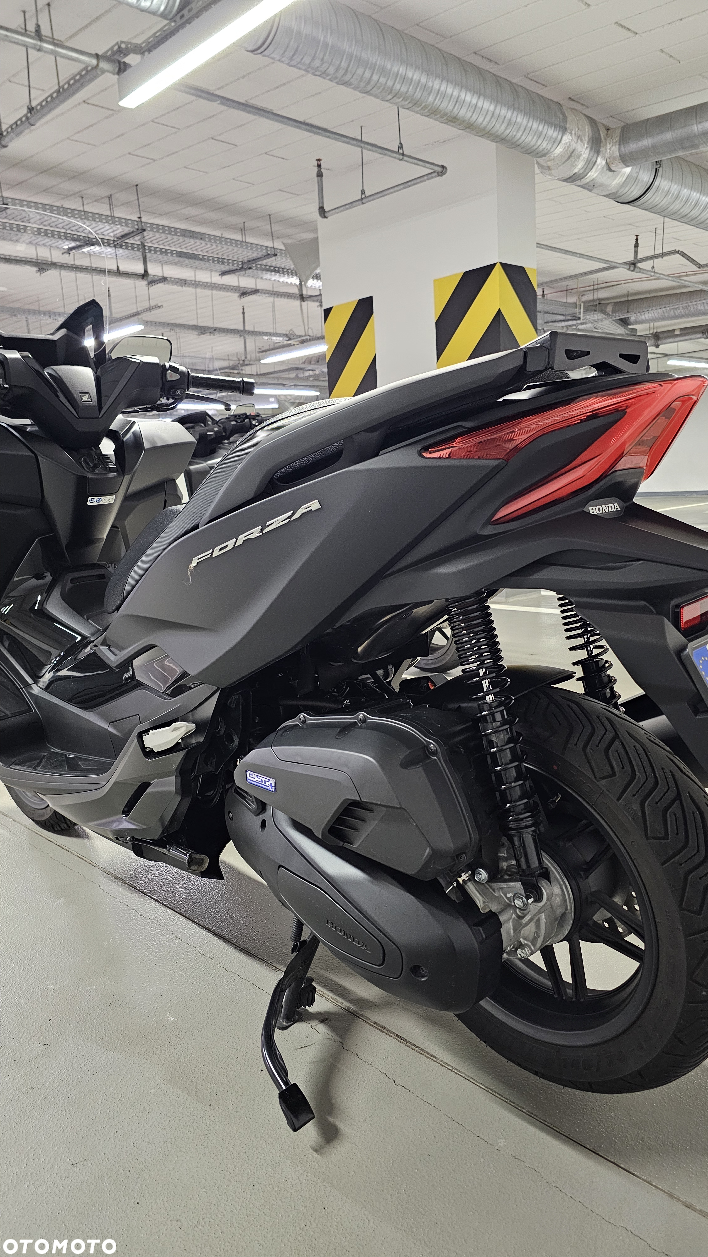 Honda NSS - 11