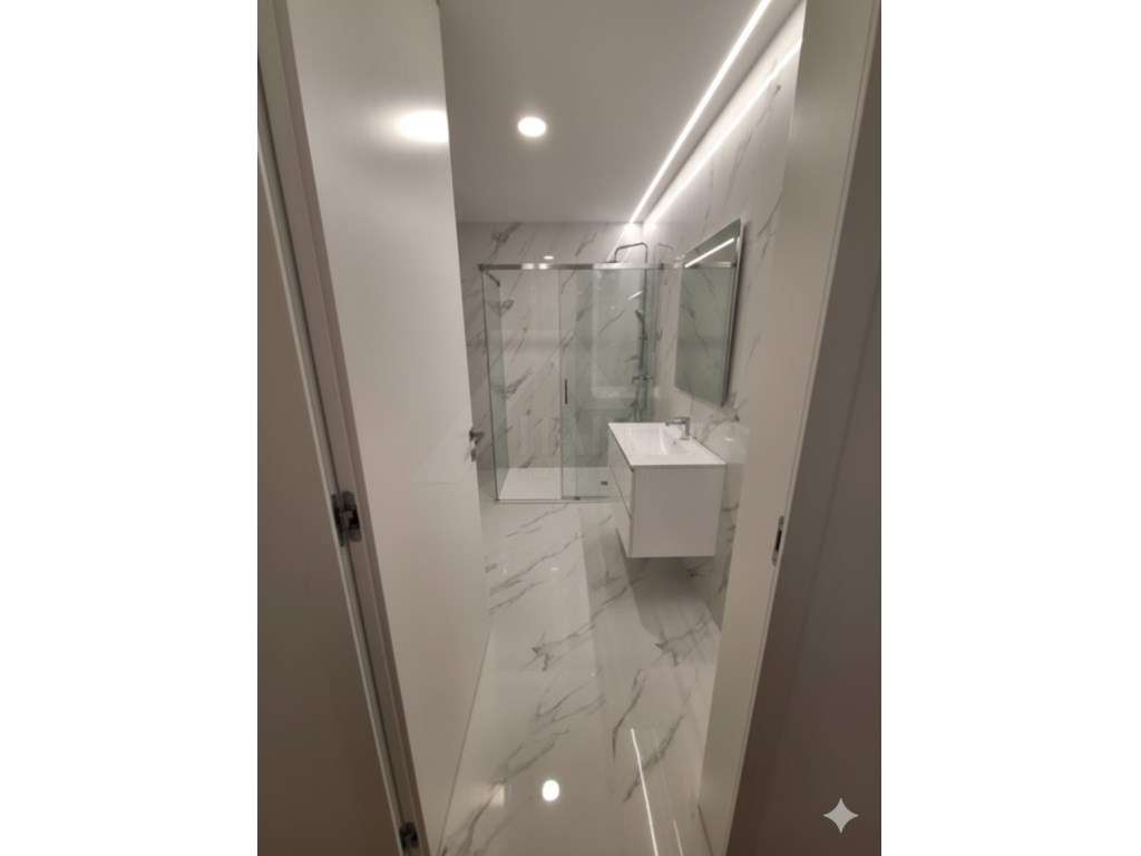 T3 de Sonho em Airó - Espaço, Conforto e Luz Natural! - Grande imagem: 5/8