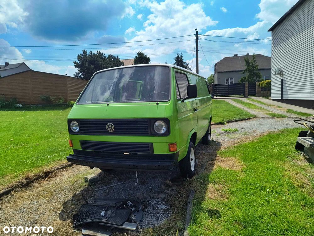Volkswagen Transporter - 4