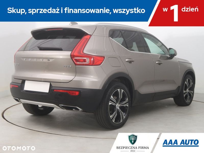 Volvo XC 40 - 7