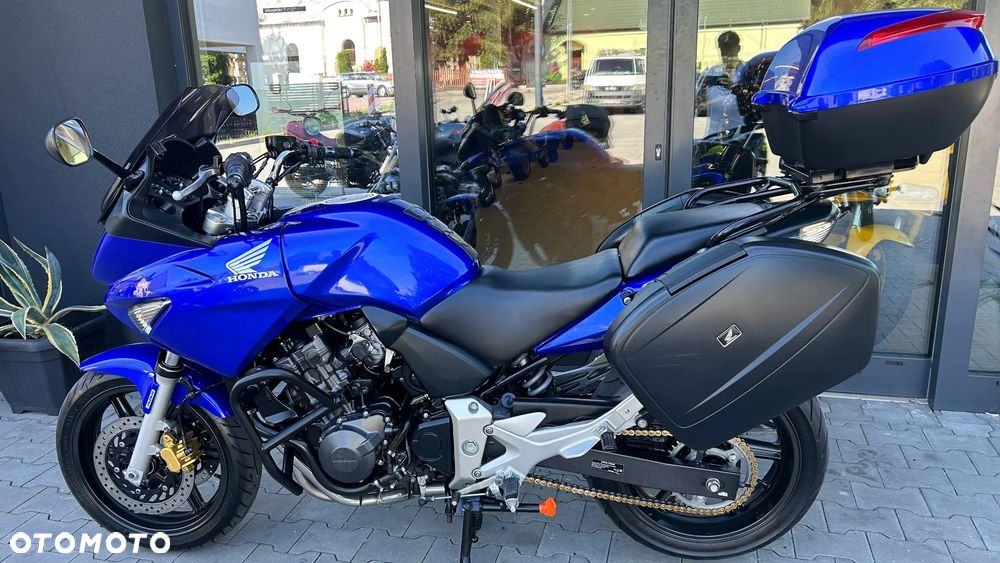 Honda CBF - 2