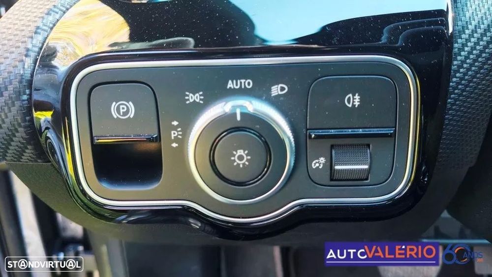 Mercedes-Benz CLA 250 - 13