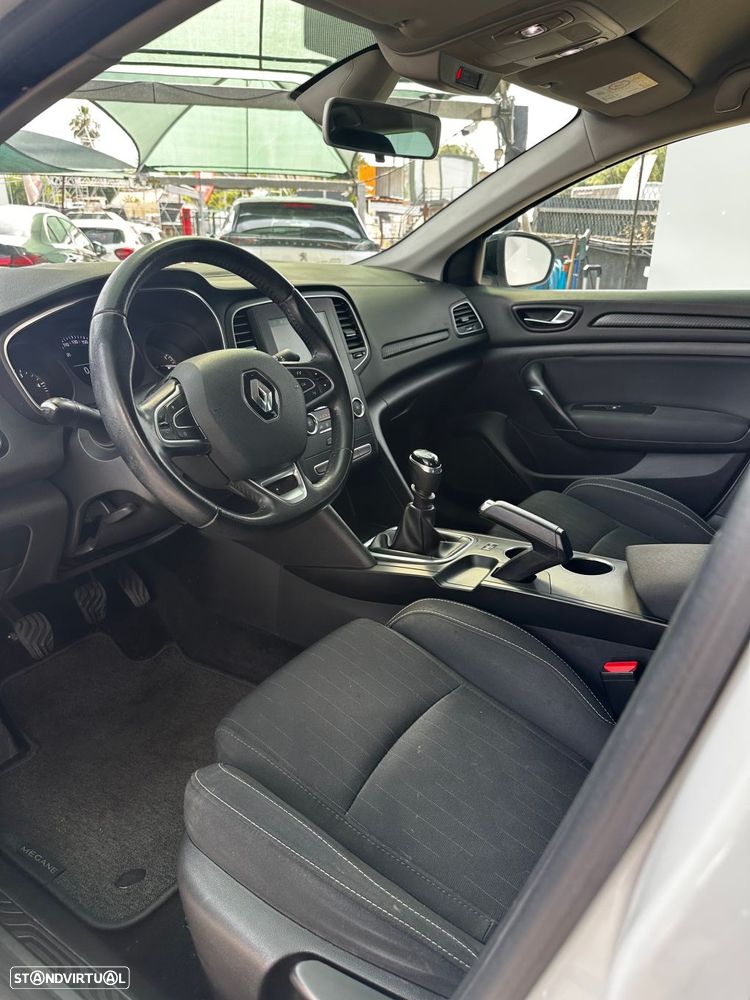 Renault Mégane Sport Tourer 1.5 dCi Limited - 4