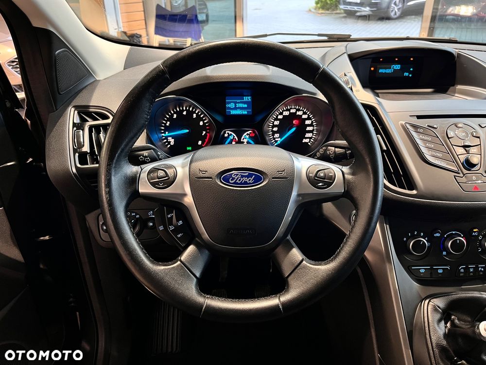 Ford Kuga - 11