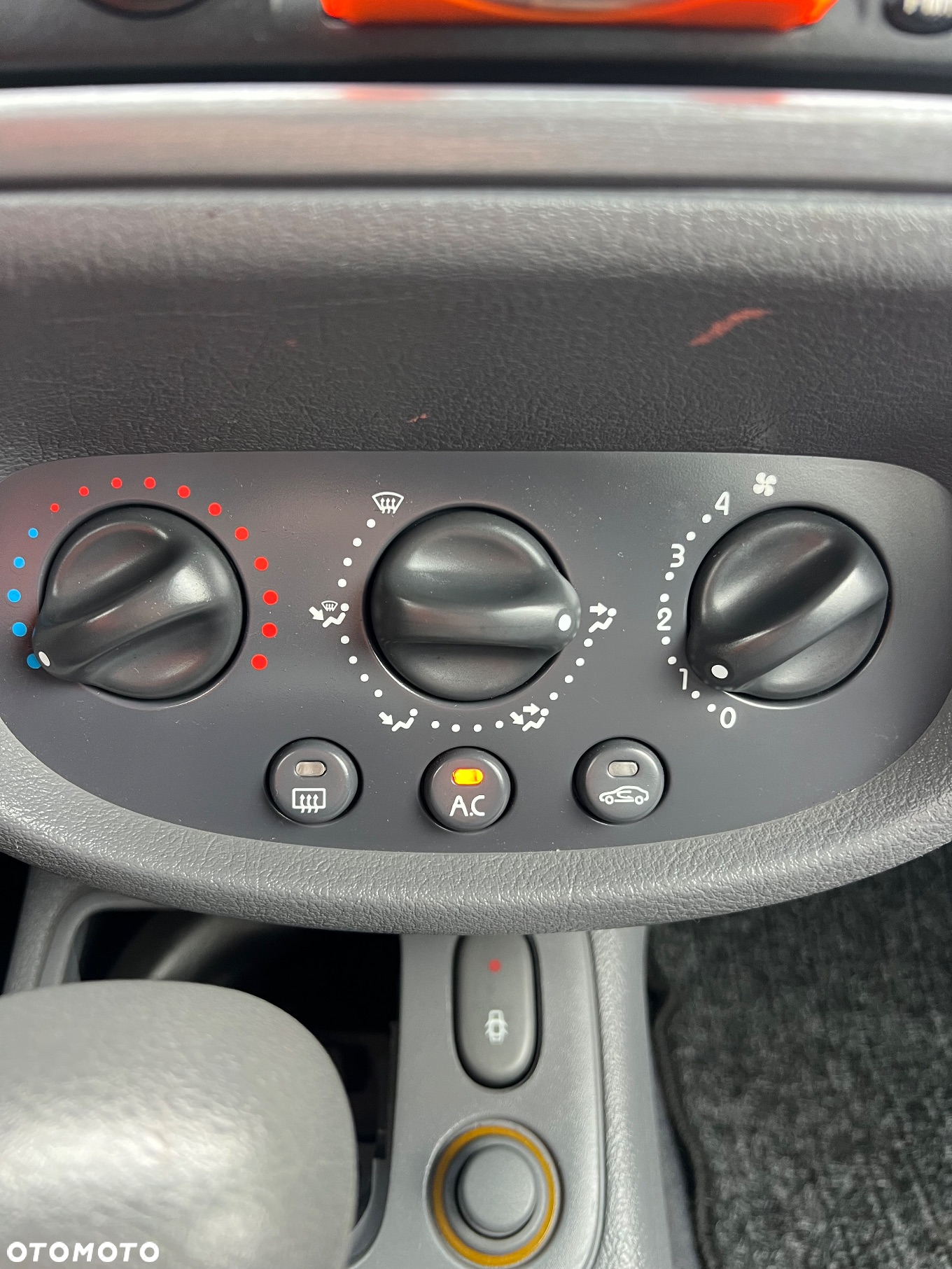 Renault Clio - 13