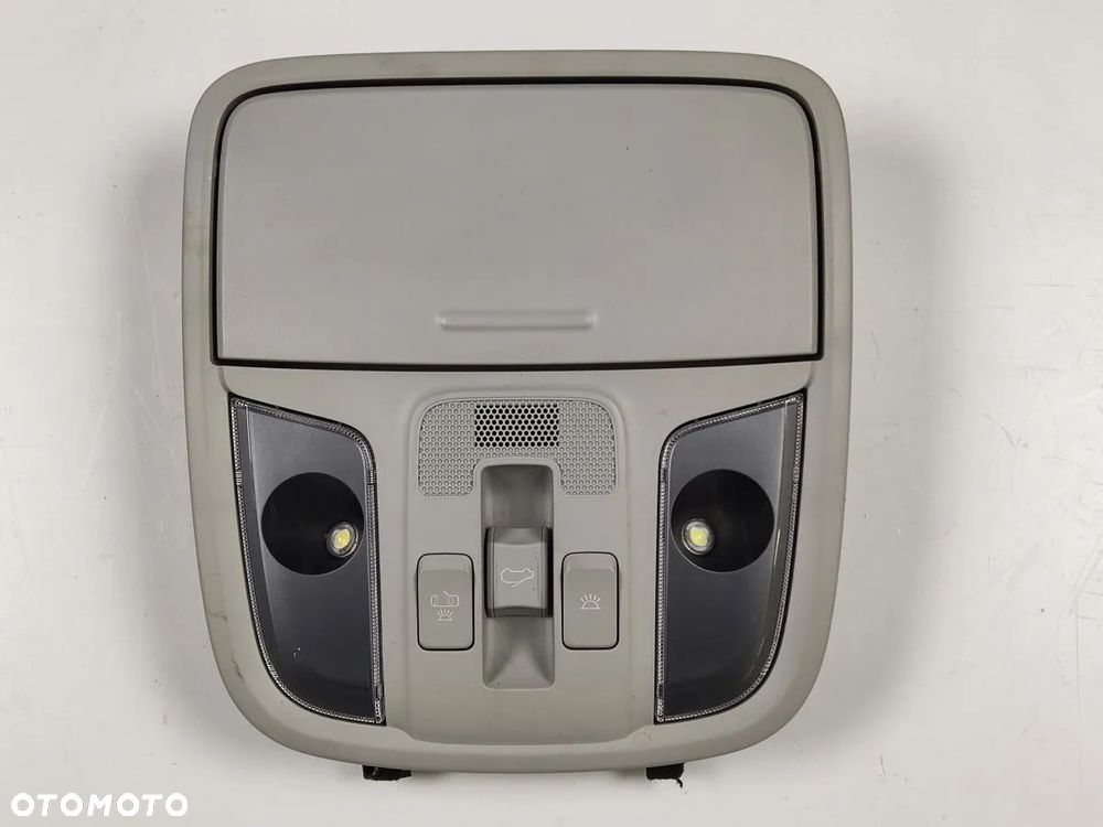 KIA e-NIRO 20-22r Lampka Podsufitki - 1