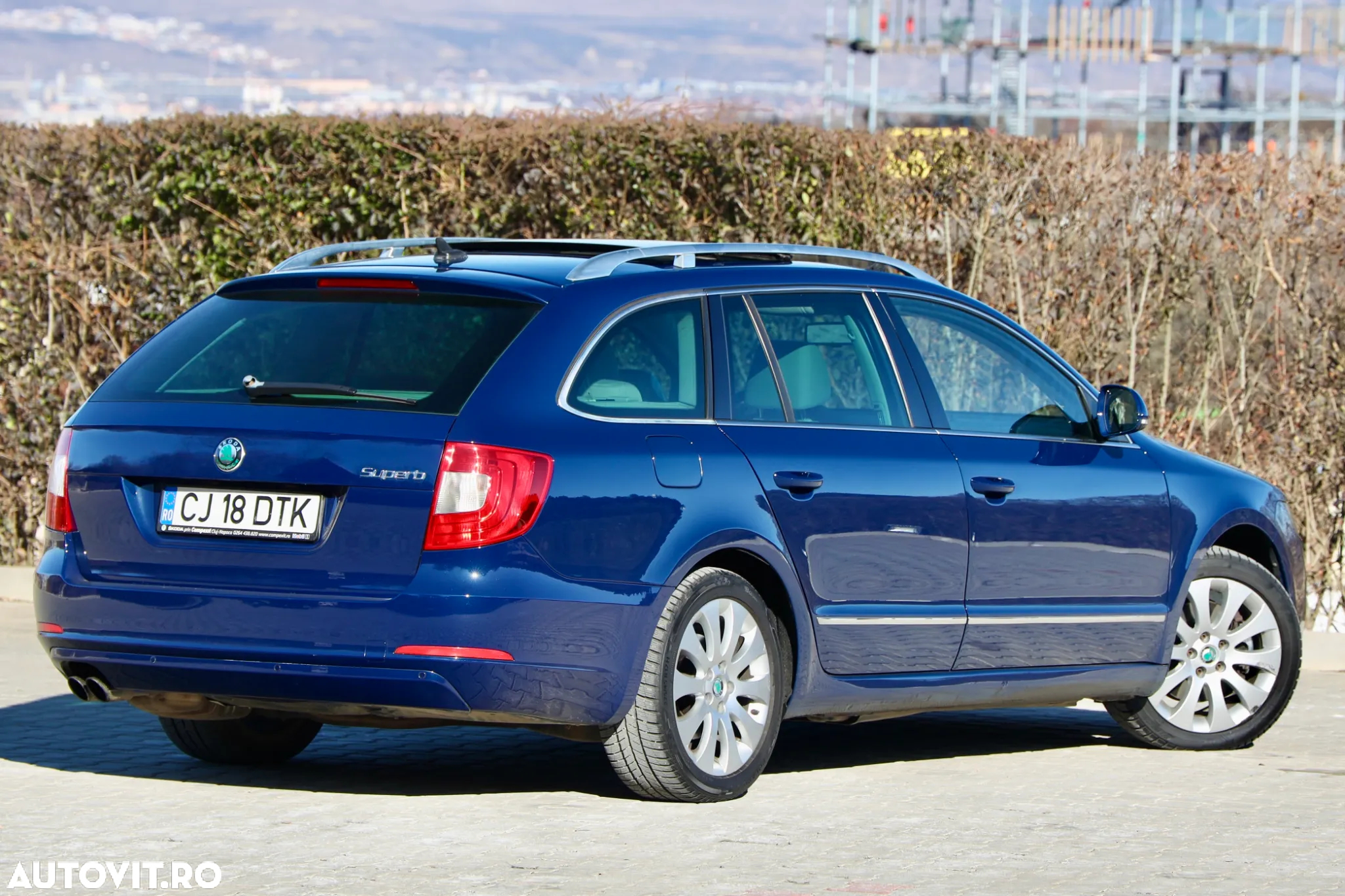 Skoda Superb 2.0 TDI Elegance DSG - 9