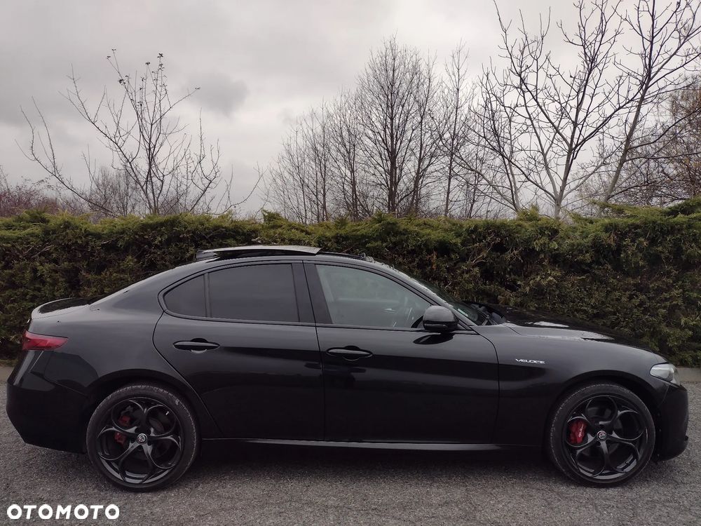 Alfa Romeo Giulia 2.0 Turbo 16V AT8-Q4 Veloce - 2