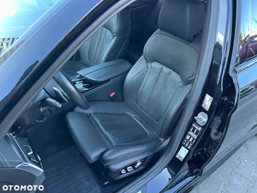 BMW Seria 5 530i xDrive mHEV M Sport sport - 10