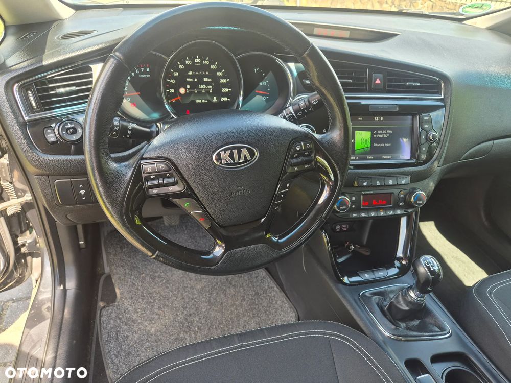 Kia Ceed 1.6 GDI Spirit - 16