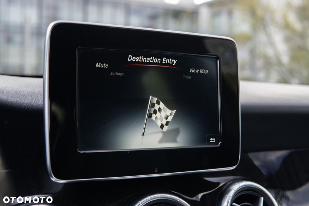 Mercedes-Benz CLA 250 7G-DCT AMG Line - 18