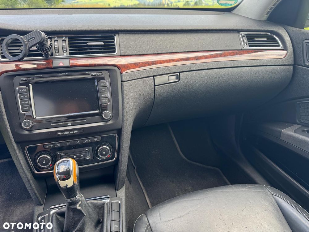 Skoda Superb 2.0 TDI 4x4 Elegance - 29