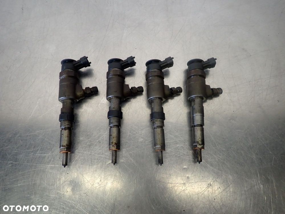 WTRYSK PEUGEOT BIPPER 1.4  0445110252 - 2