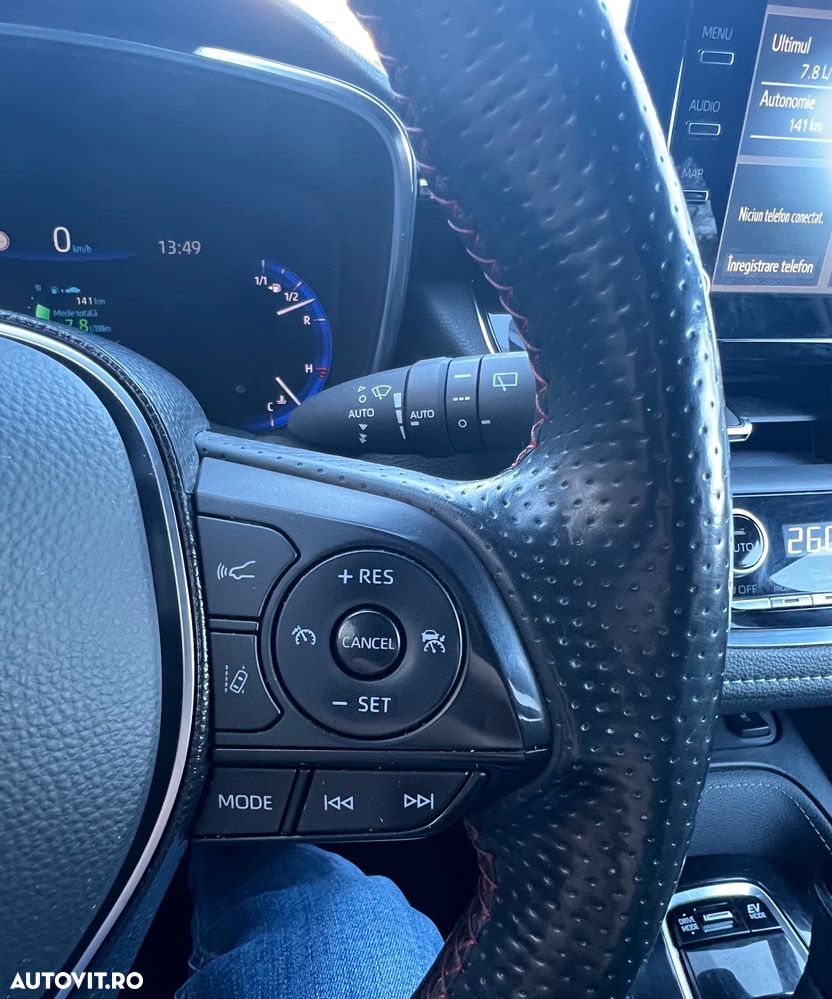 Toyota Corolla 1.8 HSD Dynamic GR Sport - 10