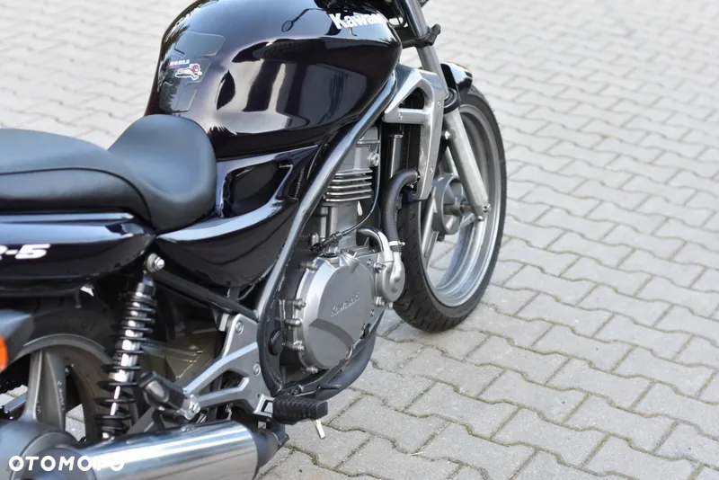 Kawasaki ER - 18