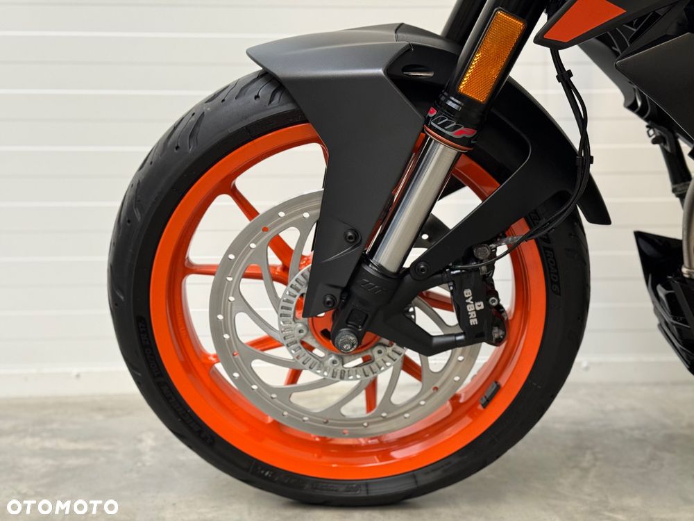 KTM Duke - 25