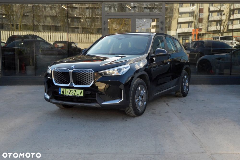 BMW iX1 - 1