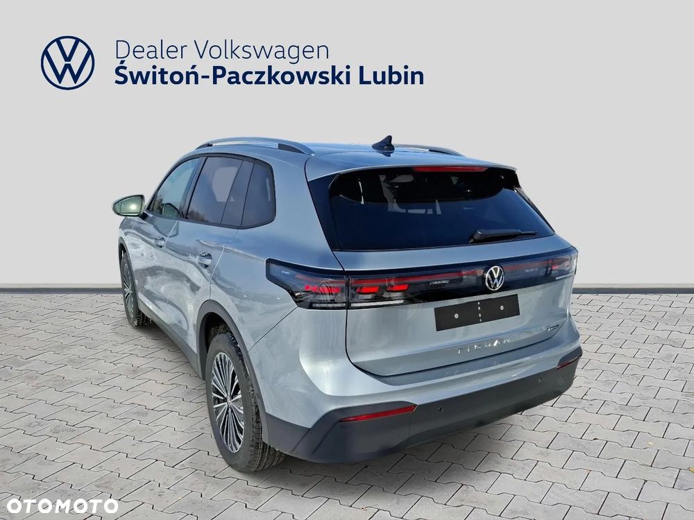 Volkswagen Tiguan - 3