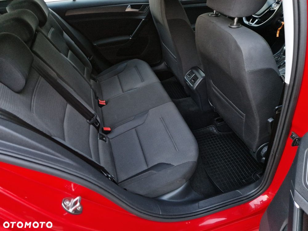 Volkswagen Golf - 13