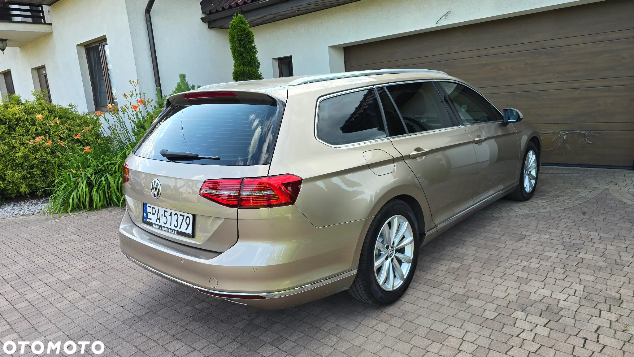 Volkswagen Passat - 9