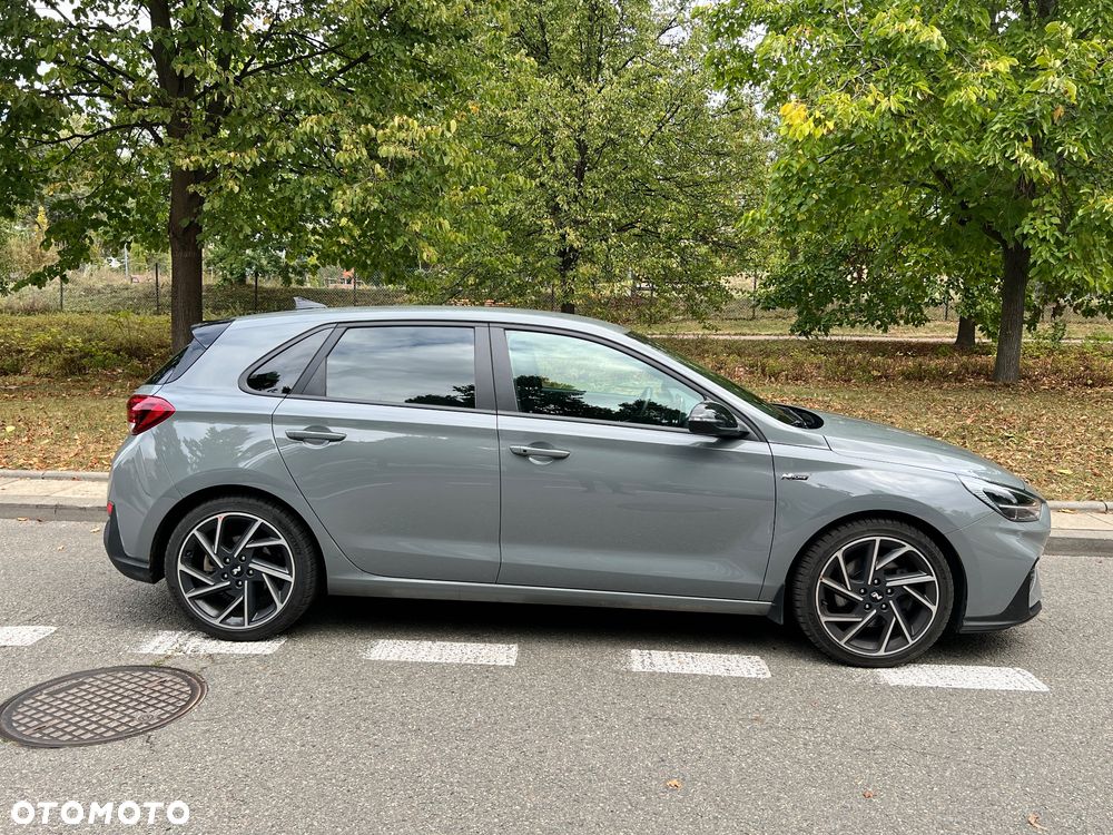Hyundai i30 1.5 T-GDI 48V Premium DCT - 2